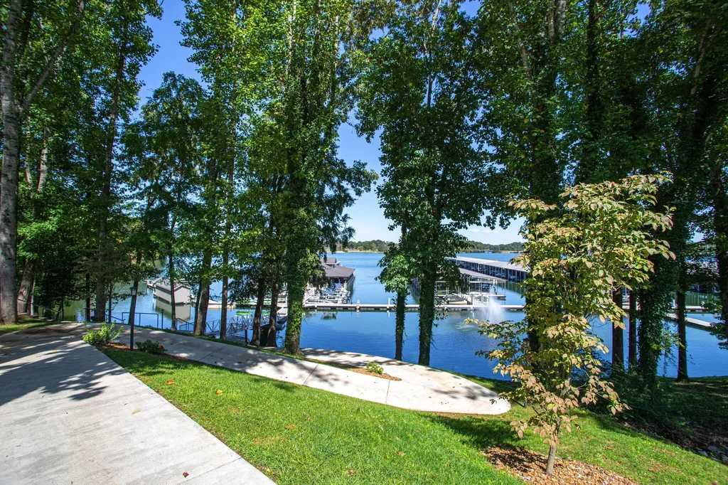 44 Hammock Drive Winchester TN 37398