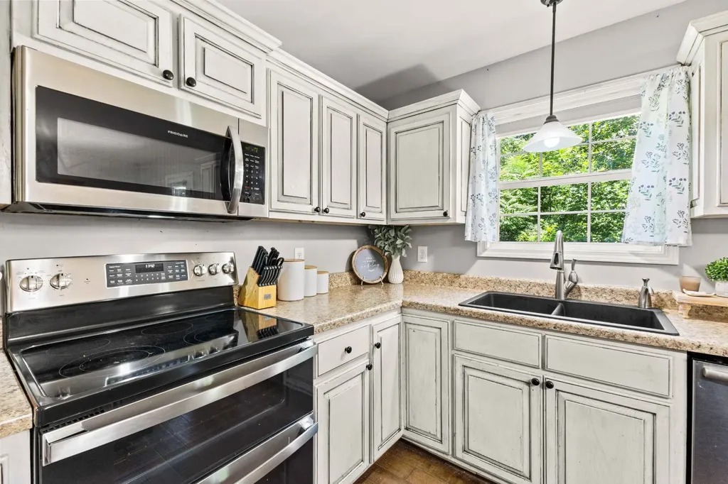 1305 Shell Road Goodlettsville TN 37072