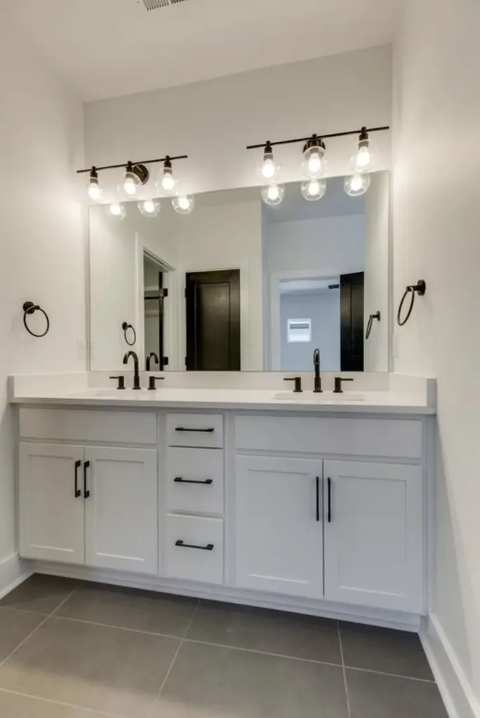 2413B Booker Street Nashville TN 37208