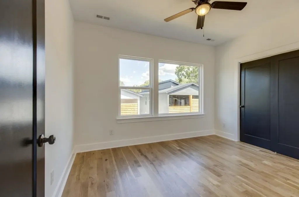 2413B Booker Street Nashville TN 37208
