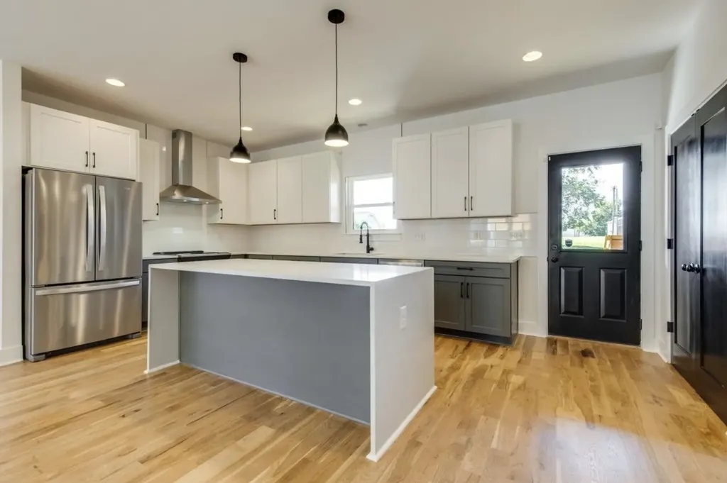 2413B Booker Street Nashville TN 37208