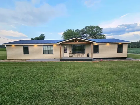 11 Jess Long Lane Hillsboro TN 37342