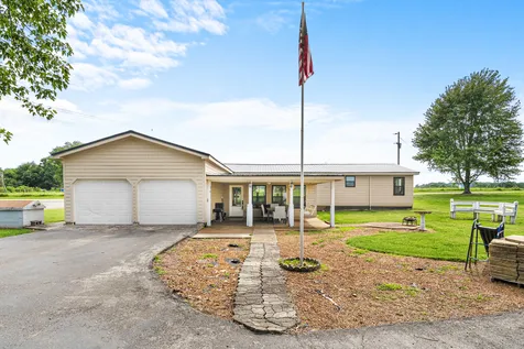 11 Jess Long Lane Hillsboro TN 37342