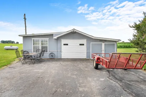 11 Jess Long Lane Hillsboro TN 37342