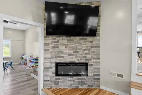 11 Jess Long Lane Hillsboro TN 37342