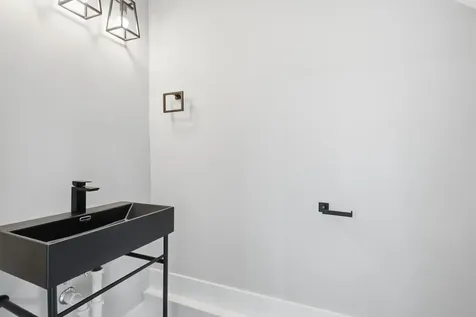 1203 14th Ave, S Nashville TN 37212