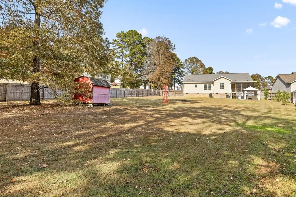 7006 Maple Leaf Lane Harrison TN 37341