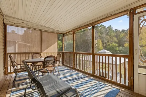 7006 Maple Leaf Lane Harrison TN 37341