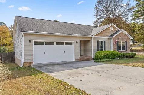 7006 Maple Leaf Lane Harrison TN 37341