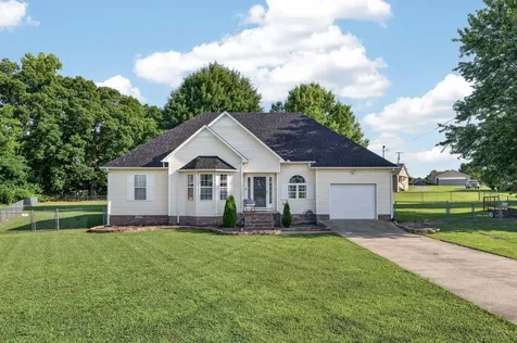 6 Robinwood Drive Fayetteville TN 37334