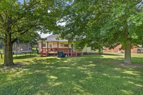 6 Robinwood Drive Fayetteville TN 37334
