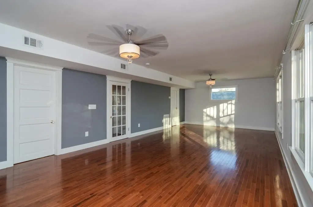 1542 Douglas Avenue Nashville TN 37206