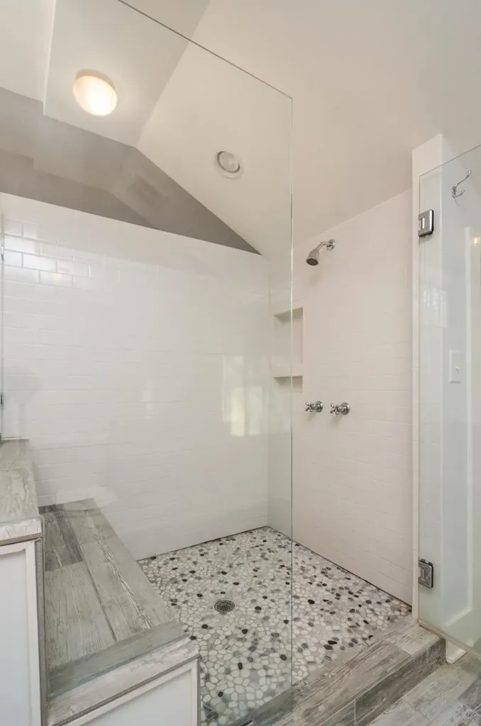 1542 Douglas Avenue Nashville TN 37206