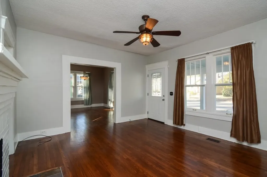 1542 Douglas Avenue Nashville TN 37206