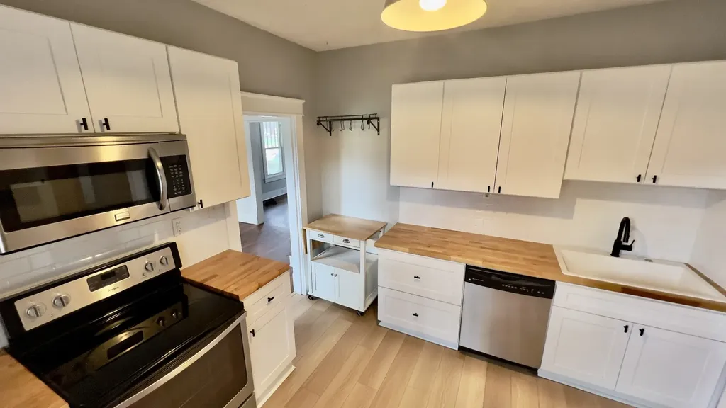 1542 Douglas Avenue Nashville TN 37206