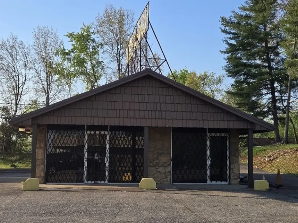 4 Lealand Drive Clarksville TN 37042