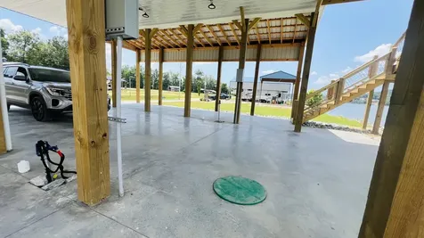 1109 River Front Drive Clifton TN 38425