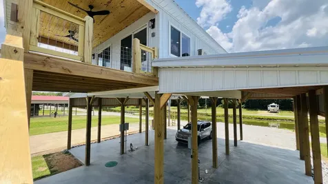 1109 River Front Drive Clifton TN 38425