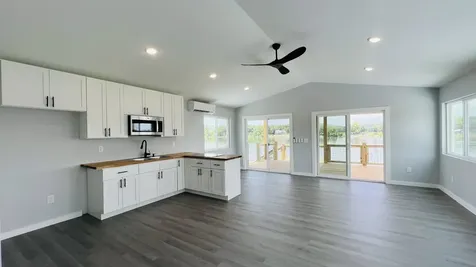 1109 River Front Drive Clifton TN 38425