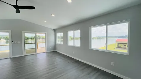 1109 River Front Drive Clifton TN 38425