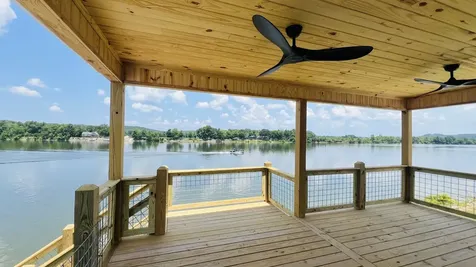 1109 River Front Drive Clifton TN 38425
