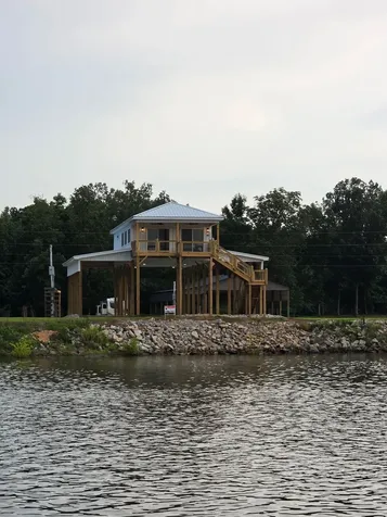 1109 River Front Drive Clifton TN 38425