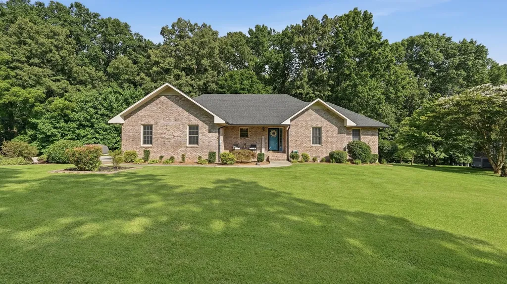 195 Westwood Court Estill Springs TN 37330