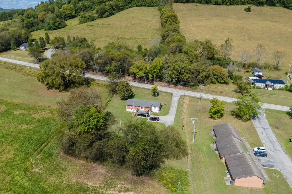 455 Jennings Creek Highway Gainesboro TN 38562