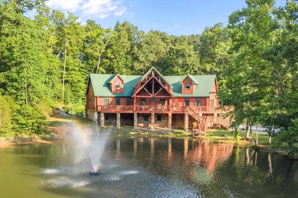 1172 Promise Land Road Charlotte TN 37036