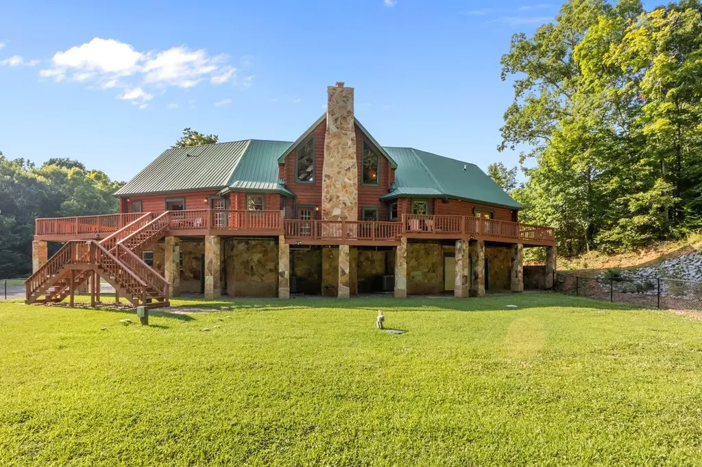 1172 Promise Land Road Charlotte TN 37036