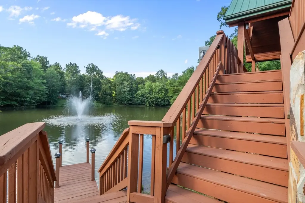 1172 Promise Land Road Charlotte TN 37036