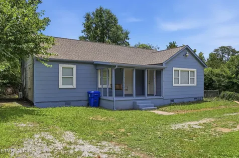 826 N Chamberlain Avenue Rockwood TN 37854
