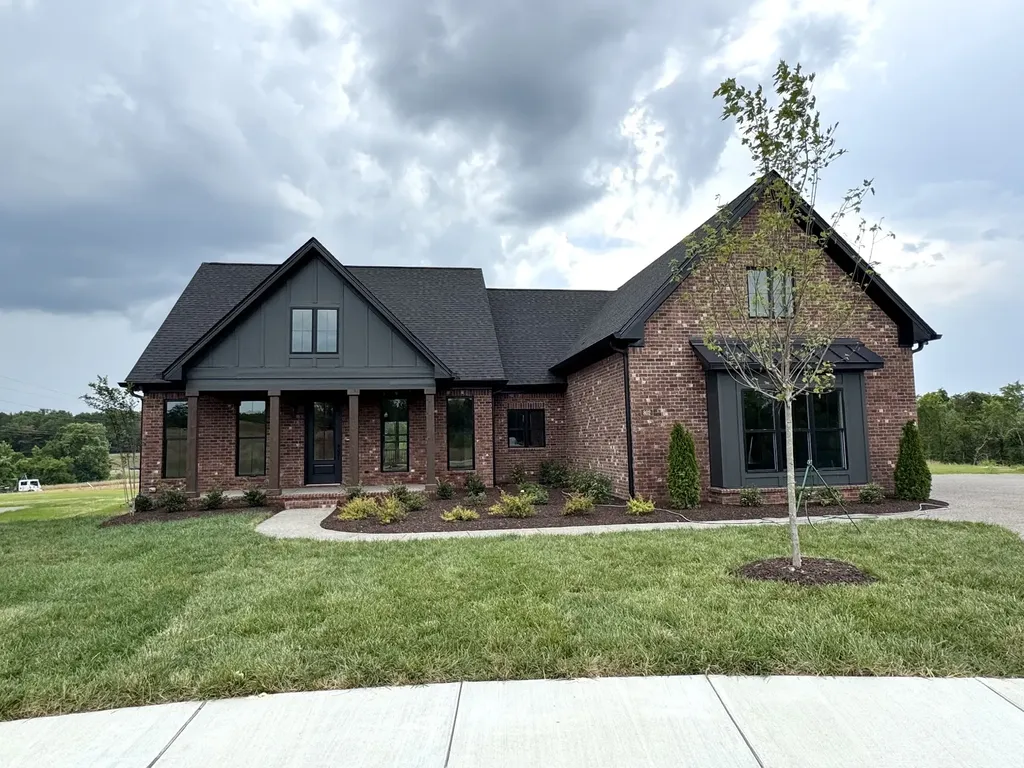 802 Brookdale Court #135 Lebanon TN 37087