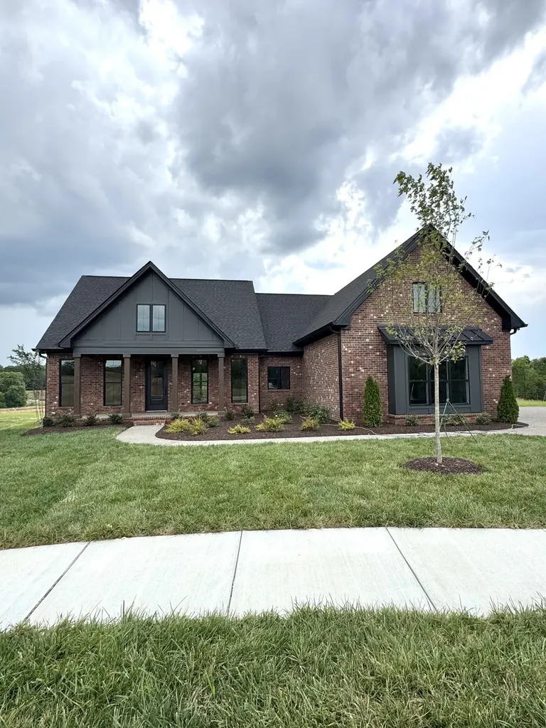 802 Brookdale Court #135 Lebanon TN 37087