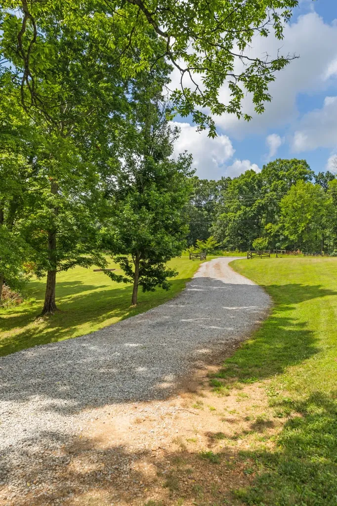 4993 Old Clarksville Pike Ashland City TN 37015