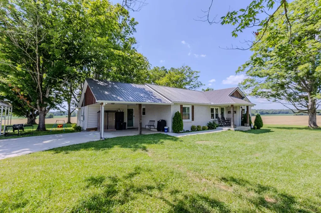 760 Alton Davenport Road Mcminnville TN 37110