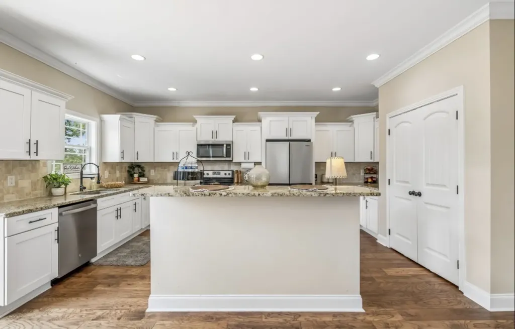326 Twin Cove Drive Lebanon TN 37087