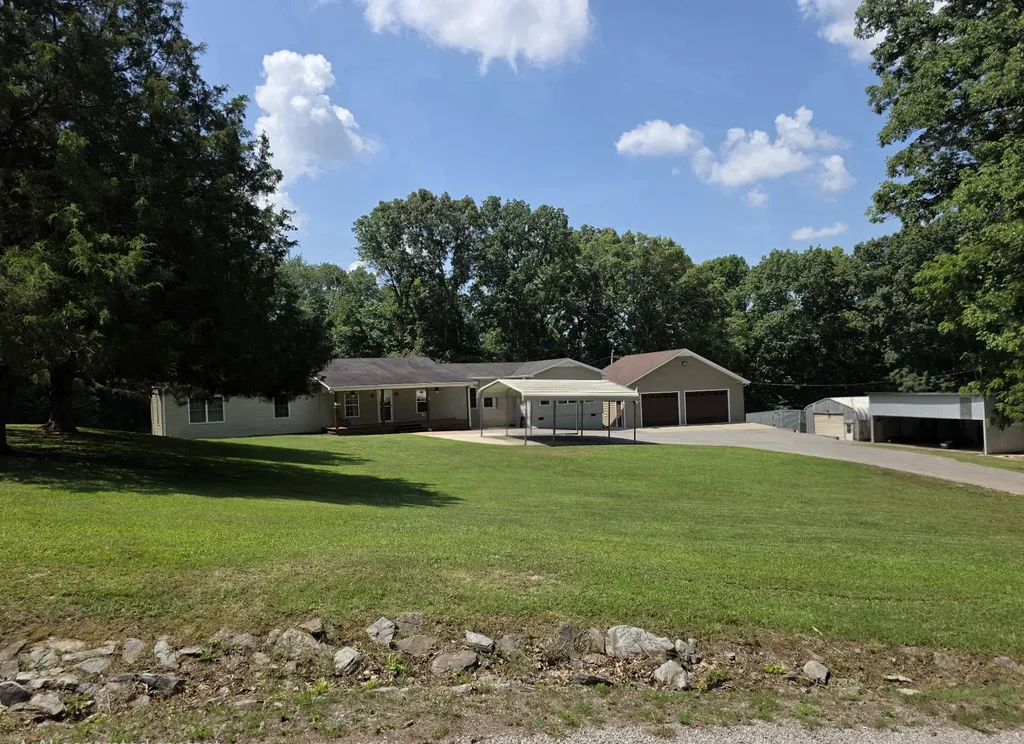 3044 Henderson Road Springfield TN 37172