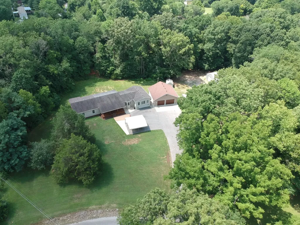 3044 Henderson Road Springfield TN 37172