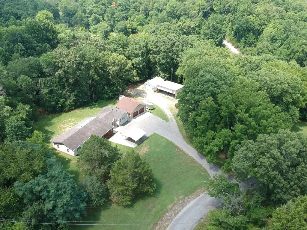 3044 Henderson Road Springfield TN 37172