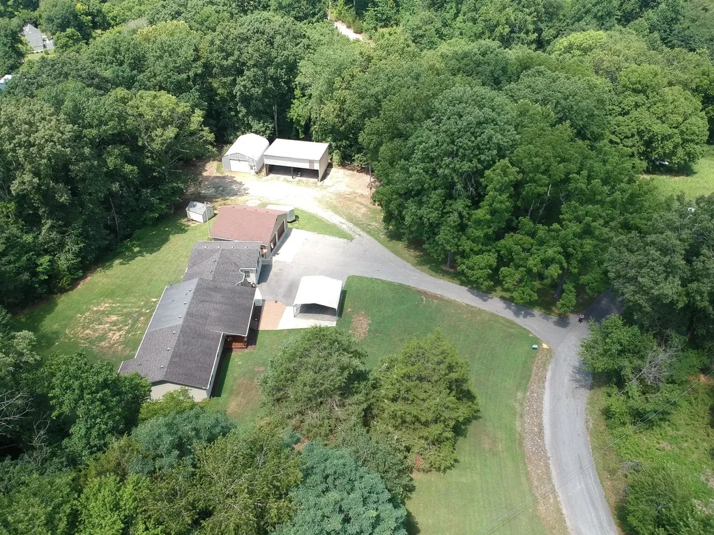 3044 Henderson Road Springfield TN 37172