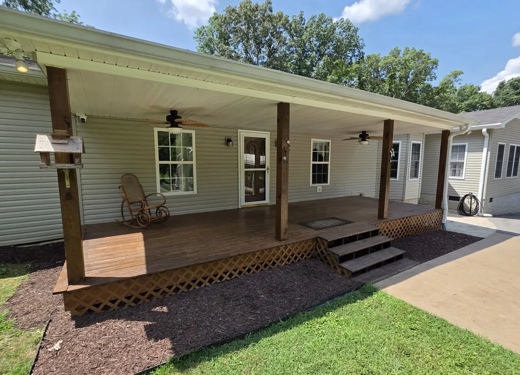 3044 Henderson Road Springfield TN 37172