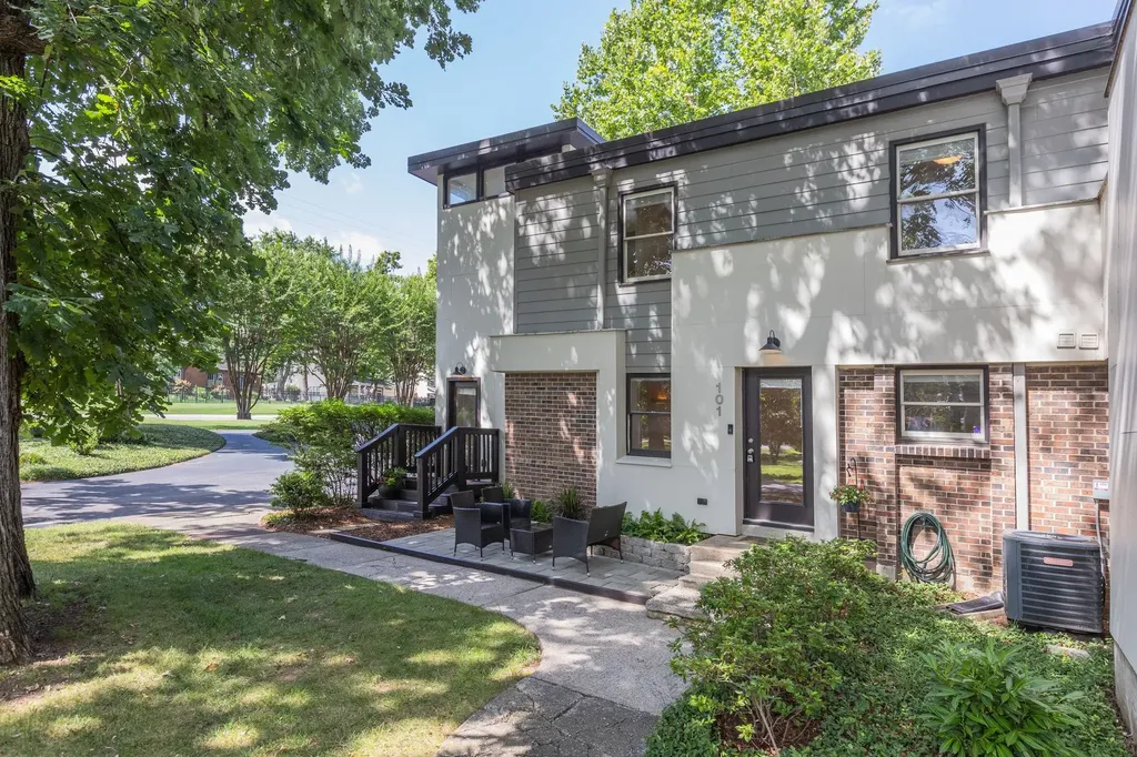 940 Gale Lane Nashville TN 37204