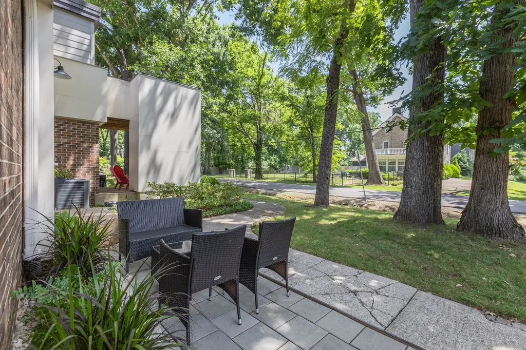 940 Gale Lane Nashville TN 37204