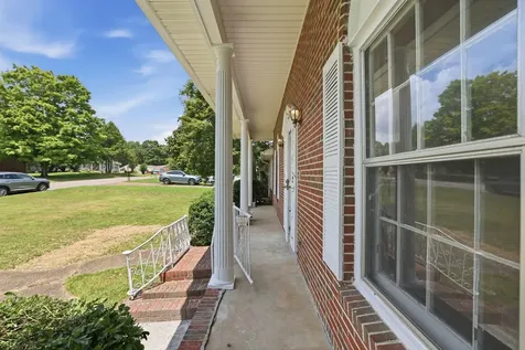 3833 Pin Oak Terrace Chattanooga TN 37411