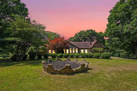 168 Blue Bird Road Summertown TN 38483