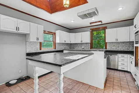 168 Blue Bird Road Summertown TN 38483
