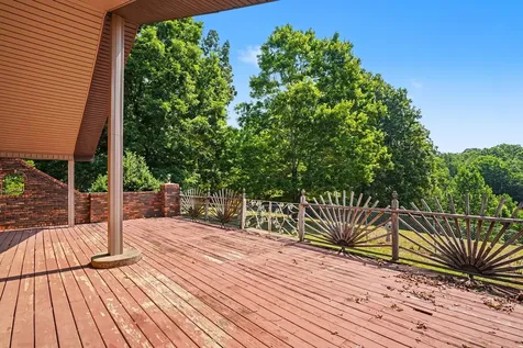 168 Blue Bird Road Summertown TN 38483
