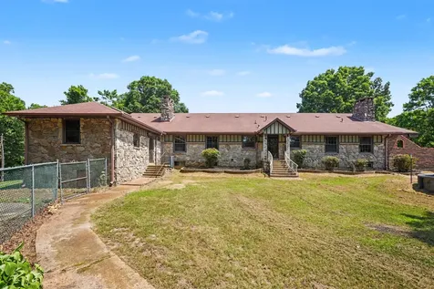 168 Blue Bird Road Summertown TN 38483