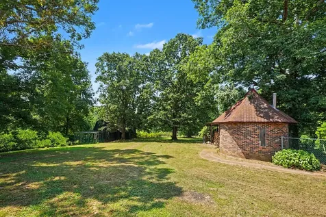 168 Blue Bird Road Summertown TN 38483